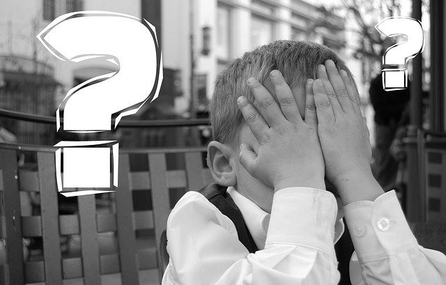 failed-mmi-interview Child crying with hands over eyes